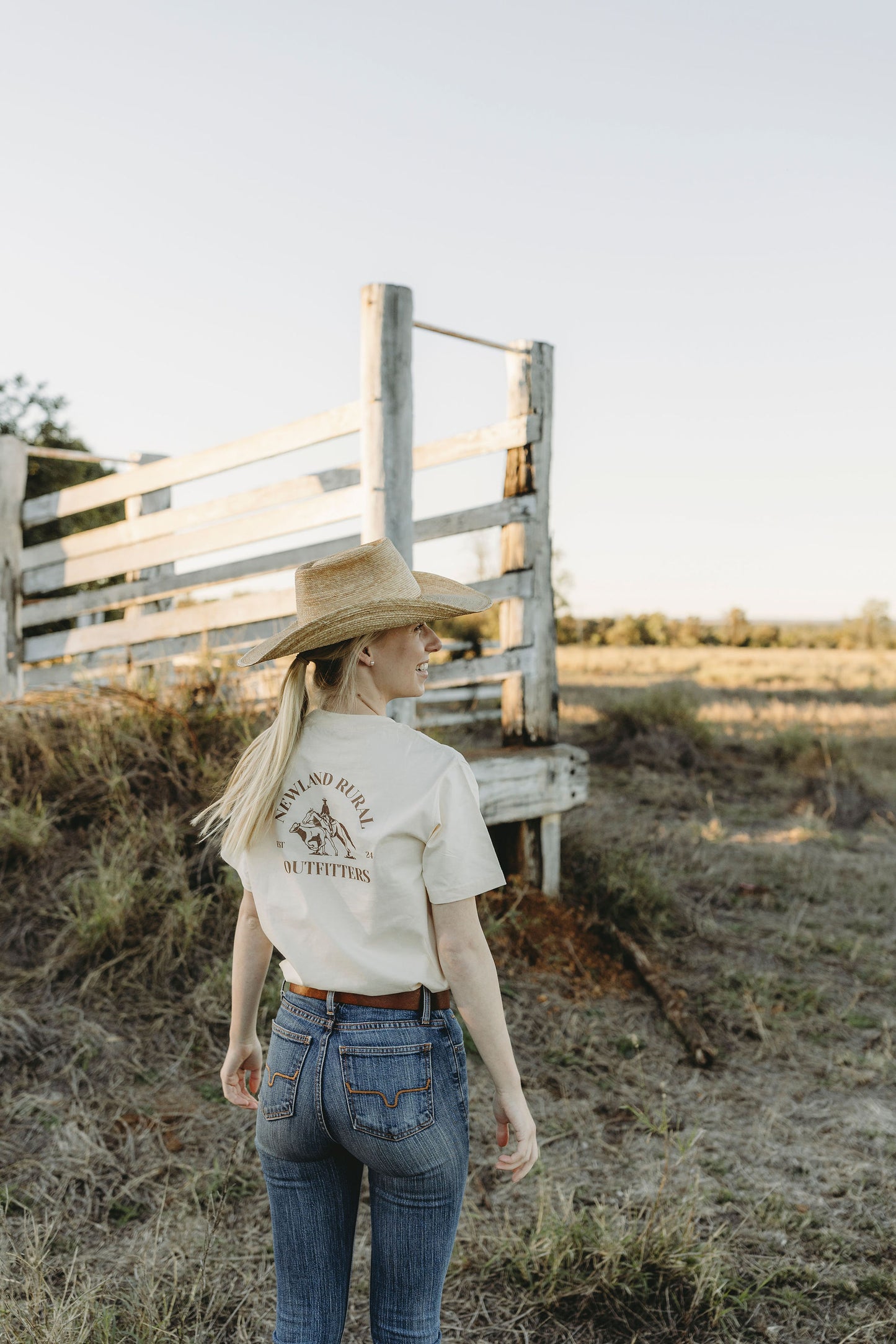 Roundup Tee - Beige